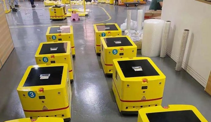 激光雷達(dá)在AGV小車中的應(yīng)用（無線充電）