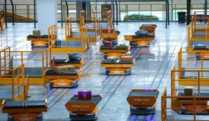 AGV機(jī)器人的發(fā)展現(xiàn)狀（無(wú)線充電）