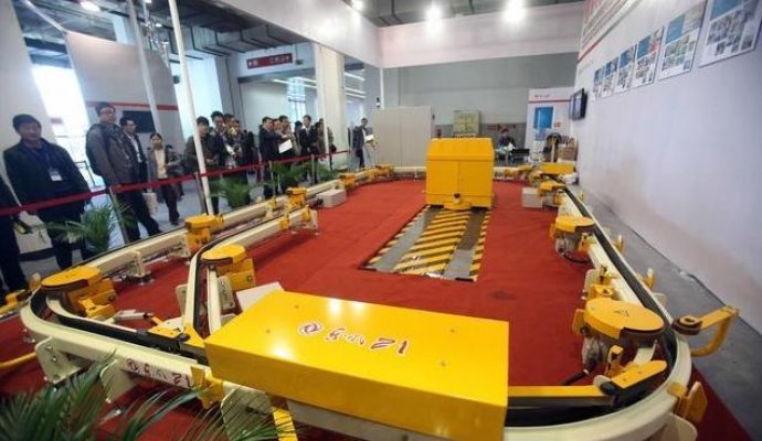 AGV是產(chǎn)業(yè)轉(zhuǎn)型的新途徑（無(wú)線充電）