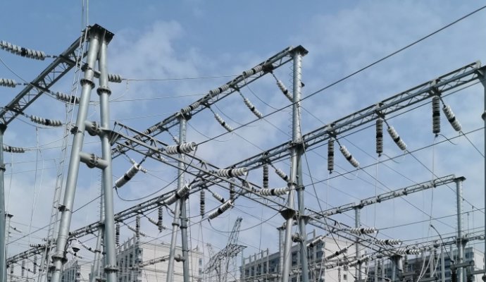 智能化巡檢機(jī)器人，助力礦山安全生產(chǎn)邁入新紀(jì)元（無線充電）