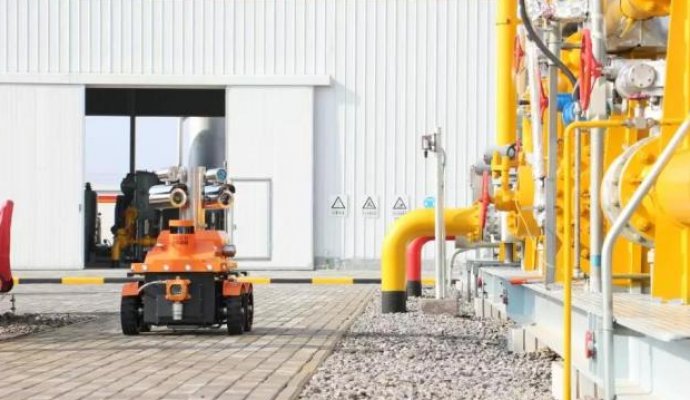 防爆石化巡檢智能機(jī)器人有什么作用？（無(wú)線充電）