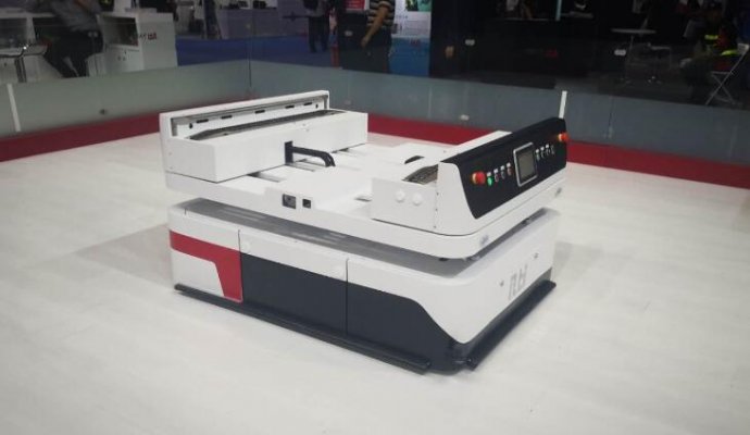 智能設(shè)備與工業(yè)機(jī)器人的無線充電環(huán)境差異性分析