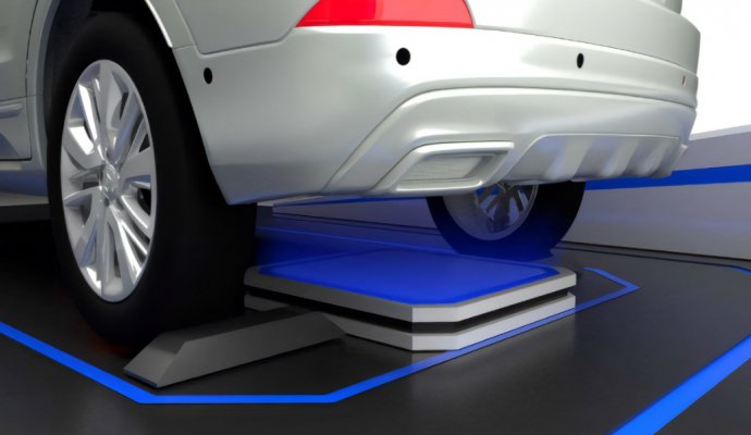 隔空無線充電：工業(yè)機(jī)器人的便捷利器