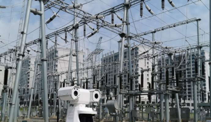 無線充電技術(shù)：確保化工行業(yè)巡檢機(jī)器人的安全高效