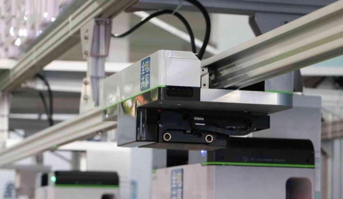 無線充電技術在倉儲物流機器人中的應用及種類(無線充電)