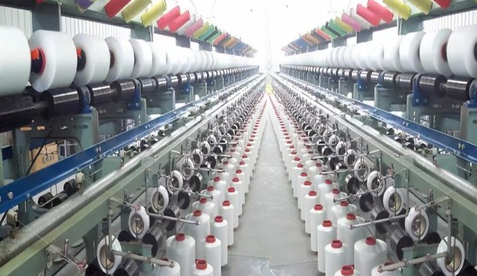 紡織行業(yè)移動(dòng)機(jī)器人AGV/AMR應(yīng)用（無(wú)線充電）