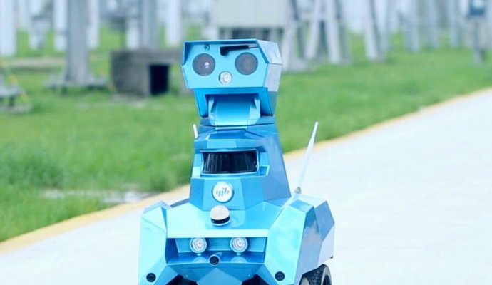 消防機(jī)器人的充電方式有哪些？無線充電確保持續(xù)作戰(zhàn)能力