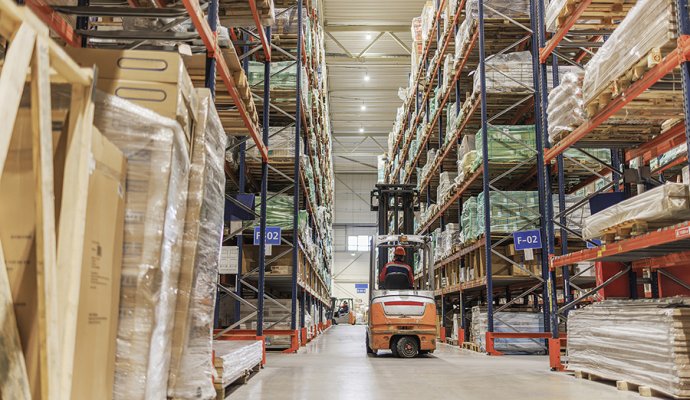 物流分揀機(jī)器人AGV大功率無線充電技術(shù)方案