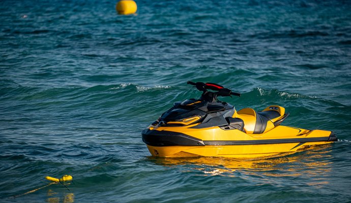 無(wú)人駕駛清潔船的自動(dòng)返航與無(wú)線充電技術(shù)